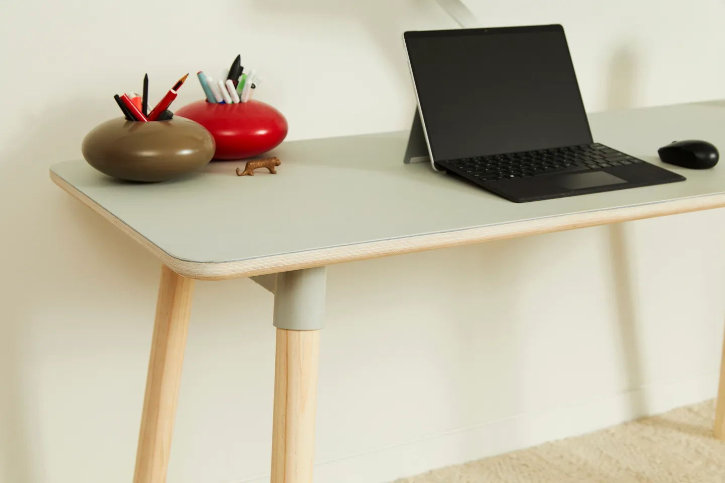 Tasman Workstation