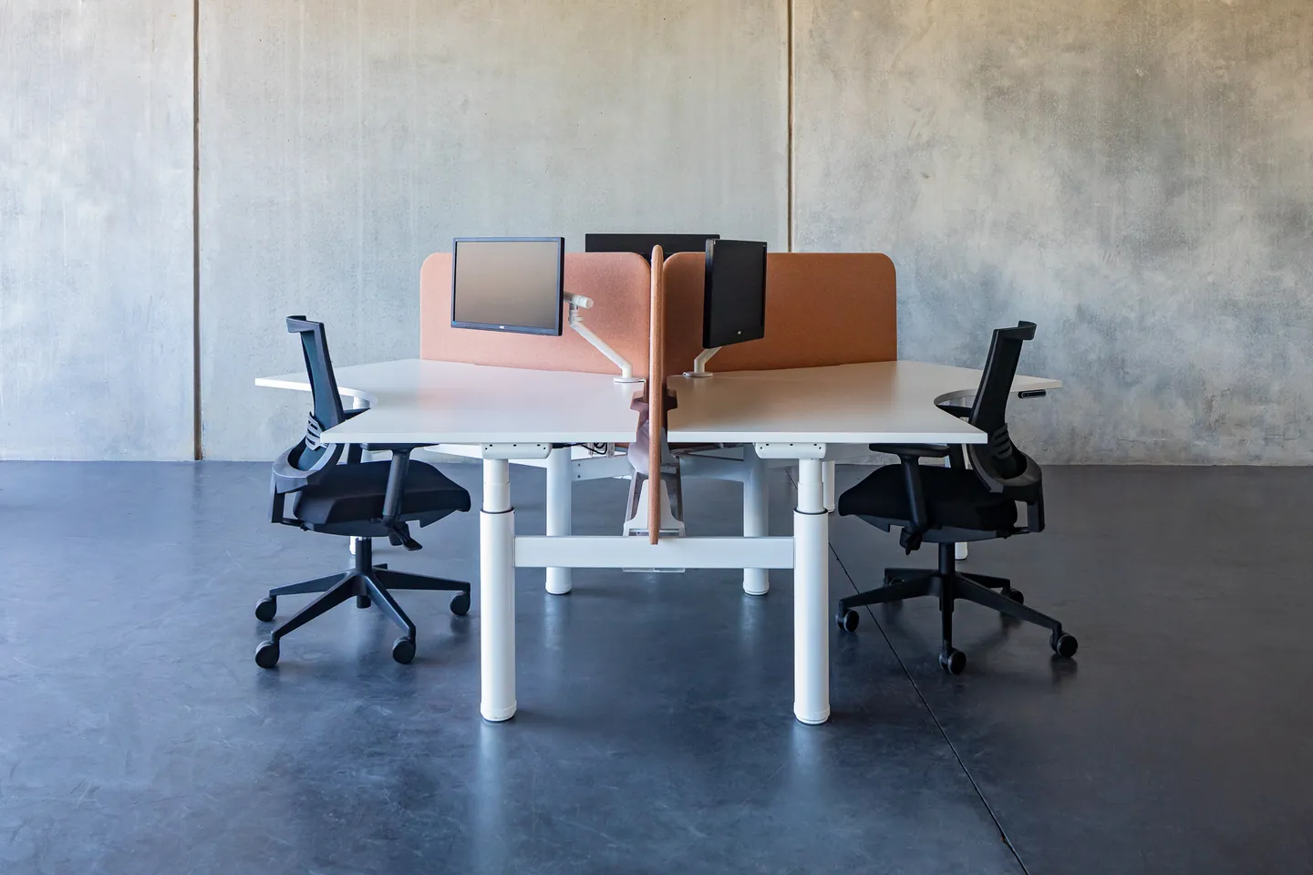 Leader 3 Way Workstation