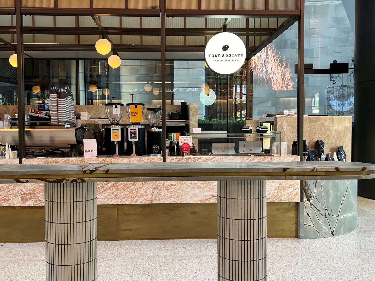 Maxton Dry Bar