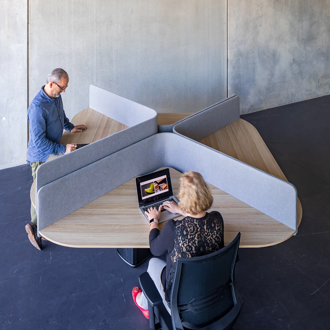 Podium Workstation