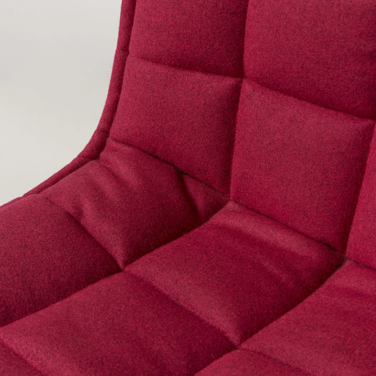 Puffy Meeting Chair