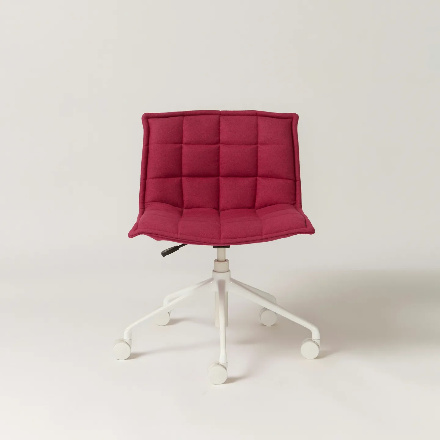 Puffy Meeting Chair