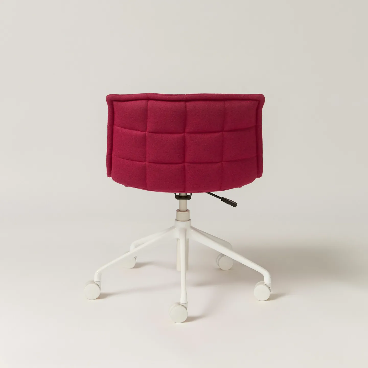 Puffy Meeting Chair