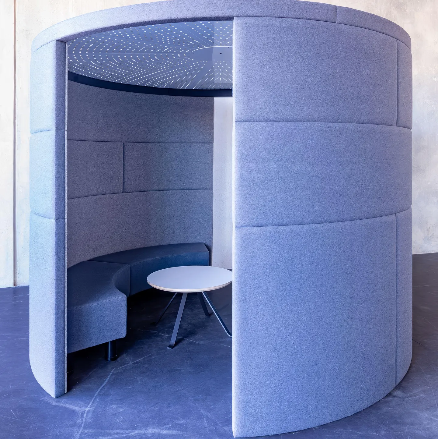 Igloo Lounge