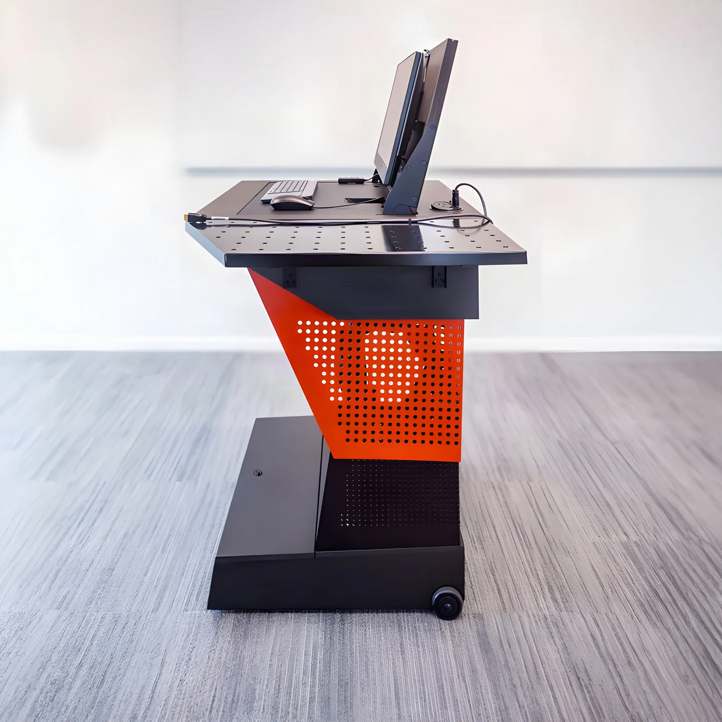 The MODO© Bespoke Electronic Lectern — project photograph 2